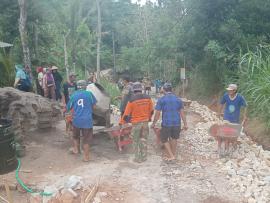Monitoring Kegiatan Pembangunan Cor Blok